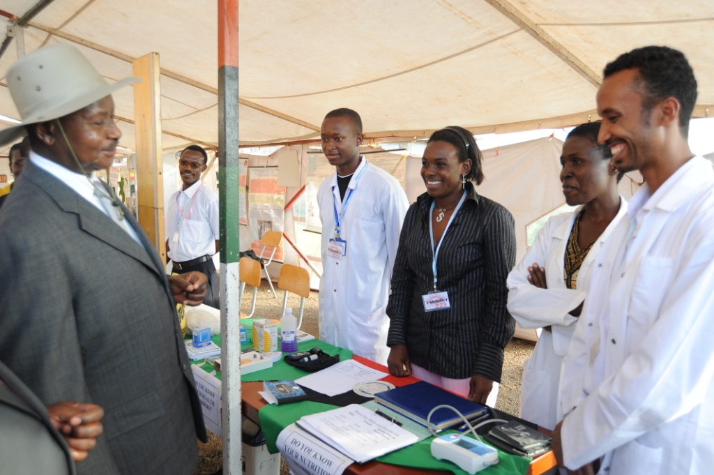 President Museveni tours BMI student's stand