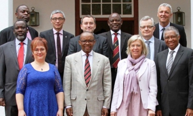 Mak DVCFA Assoc. Prof. Barnabas Nawangwe (Rear: 3rd Right) and Director Quality Assurance Directorate (QAD) Dr. Vincent Ssembatya (Rear: Left) with Members of the Hope@Africa and Hope International networks at the Launch on 20th Mar 2014, STIAS, Stellenbosch (Photo: Justin Alberts)