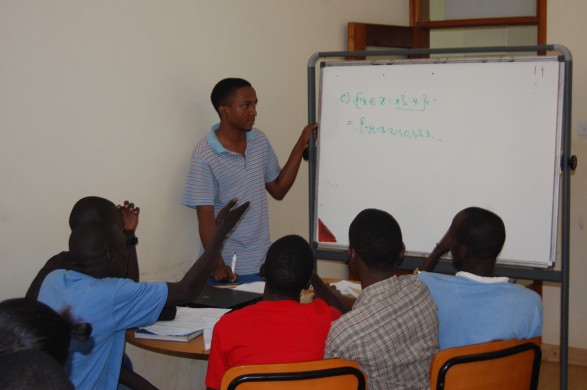 Students in the Library Discussion Rooms