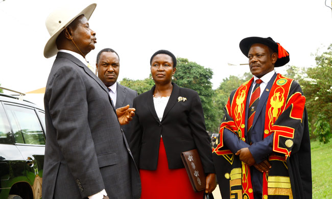 His Excellence the President of the Republic of Uganda and Visitor to Makerere University Gen. Yoweri Kaguta Museveni (L) chat with Minister of Science, Technology and Innovation and Sheema County North MP Hon. Dr. Elioda Tumwesigye, State Minister for Primary Education and Wakiso District Women MP Hon. Rosemary Sseninde and Vice Chancellor Prof Barnabas Nawangwe after the Installation Ceremony.