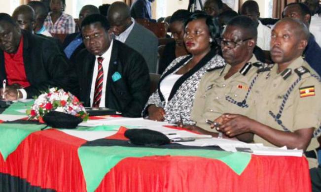 DP President-Hon. Nobert Mao (L) and Uganda Police Force Spokesperson-Emilian Kayima (R) were some of the panelists at the National Dialogue organised by the School of Law, 17th November 2017, Makerere University, Kampala Uganda