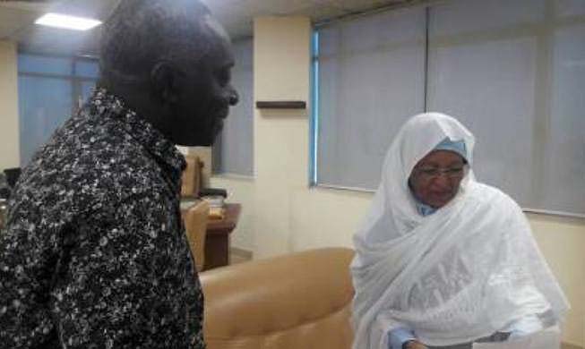Prof. Adipala Ekwamu (L) meets the Sudan Minister of Higher Education Dr. Somaya Abo Kashwa during the inauguration for the AAU East African Regional office in Khartoum, Sudan. Image:RUFORUM