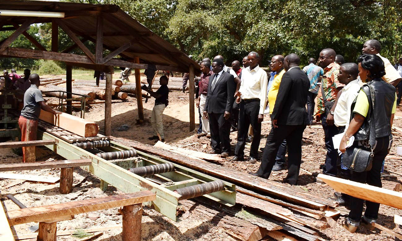 The Vice Chancellor, Prof. Barnabas Nawangwe and Members of Management tour the sawmill at Nyabyeya Forestry College (NFC). SFEGS students undertake practical forestry training and internship at NFC.