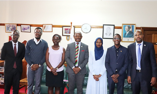 The Vice Chancellor, Prof. Barnabas Nawangwe (C) with University Secretary, Mr. Charles Barugahare (Right) and L-R: Guild Speaker-Rt. Hon. Isaac Kwagala, Mr. Jeffrey Kaddu, Ms. Isabella Magina, Ms. Rehemah Atwine and Mr. Kaleeba Aaron during the meeting on 1st March 2019, Makerere University, Kampala Uganda