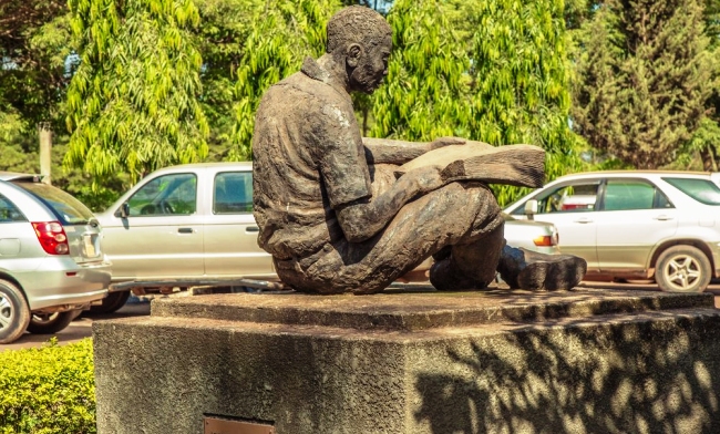 A sculpture by Mugambwa Joshua at Makerere University Business School, Nakawa Uganda