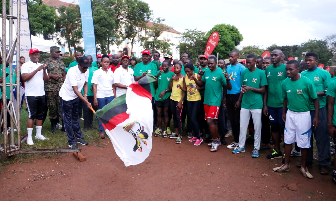 The Katikkiro of Buganda, Ow'ekitiibwa Charles Peter Mayiga flags off the second edition of the MakRun on Sunday, 25th March 2018, Freedom Square, Makerere University, Kampala Uganda.