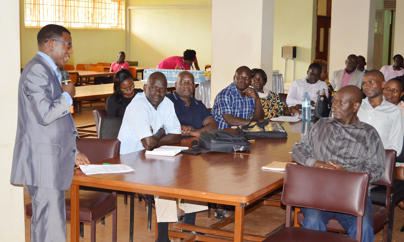 The Director DRGT, Prof. Buyinza Mukadasi addresses PhD Candidates attending the Training in Scholarly Writing and Communication Skills on 19th August 2019 at the Main Library, Makerere University, Kampala Uganda.