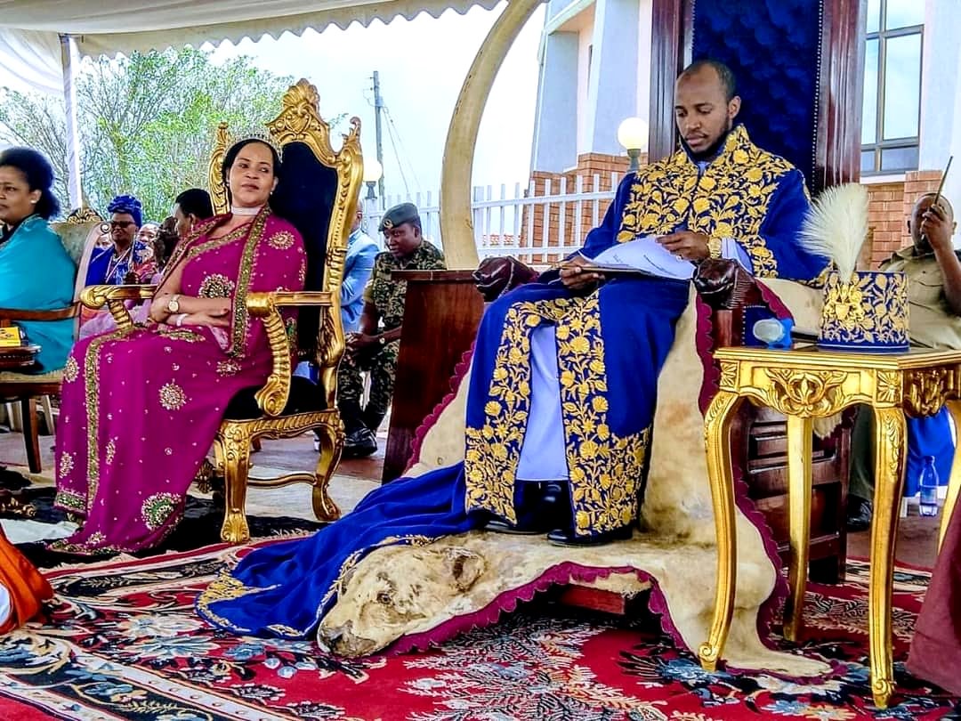 The Omukama of Tooro Rukirabasaija Oyo Nyimba Kabamba Iguru The Omukama of Tooro Rukirabasaija Oyo Nyimba Kabamba Iguru Rukidi IV and Queen Mother Best Kemigisa. Courtesy Photo. Rukidi IV