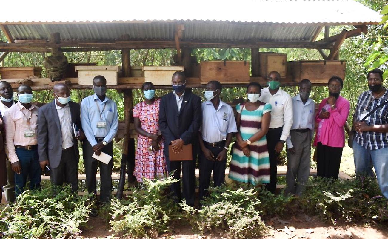 Partners from CoNAS, NaLIRRI, MAAIF, KYU and Dr. Ambrosoli Memorial Hospital that took part in the launch of the Mak-RIF funded Bee-Nutri-Medicine Project at NaLIRRI, Nakyesasa Wakiso District on 28th October 2020.
