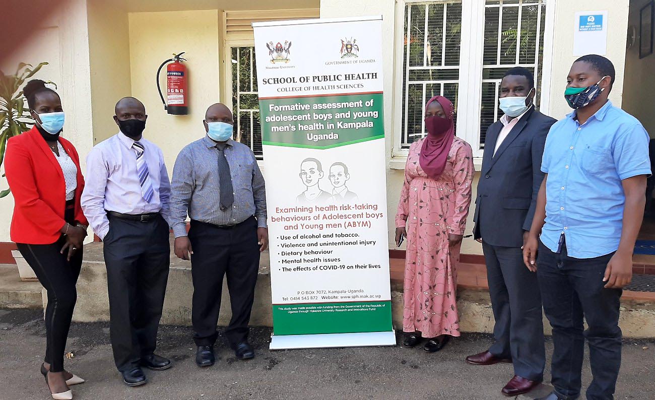 L-R: Ms. Harriet Adong, Dr. Isa Kabenge, Project Co-PI-Dr. Joseph Matovu with the Deputy Director DRGT-Dr. Robert Wamala (2nd R) and other officials at the dissemination on 30th November 2020, Makerere University, Kampala Uganda.