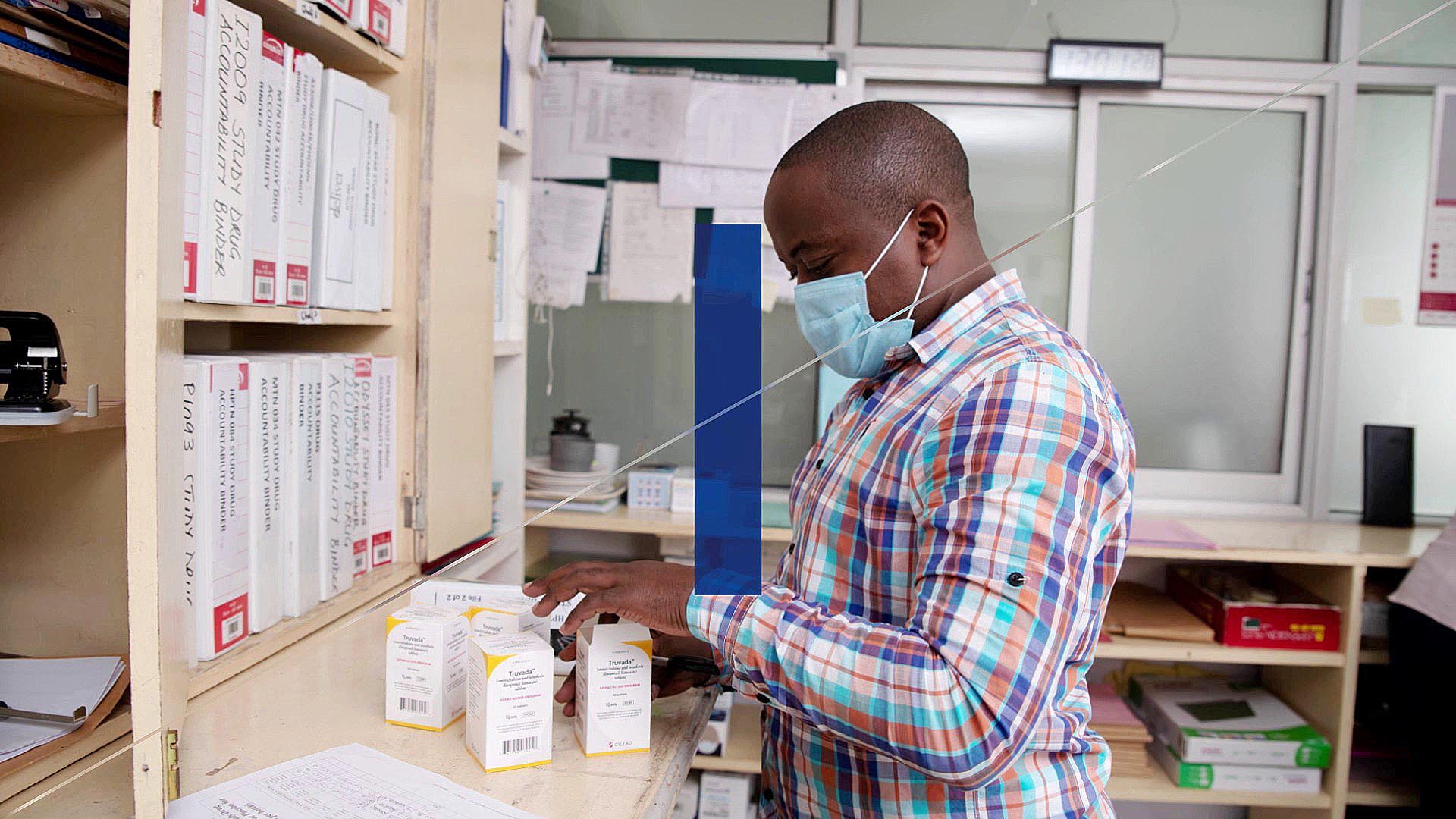 A Member of Staff of the MU-JHU Research Collaboration | MU-JHU Care Ltd at work. Photo credit LinkedIn/MU-JHU