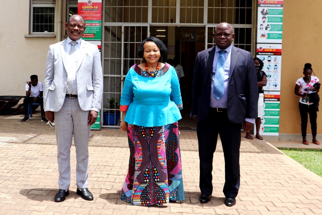 South African High Commissioner to Uganda, H.E. Lulama Mary-Theresa Xingwana (C) flanked by the Vice Chancellor, Prof. Barnabas Nawangwe (L) and First Secretary:Political, Mr. A.E. Munaka (R) after the meeting on 9th April 2021, CTF1, Makerere University.