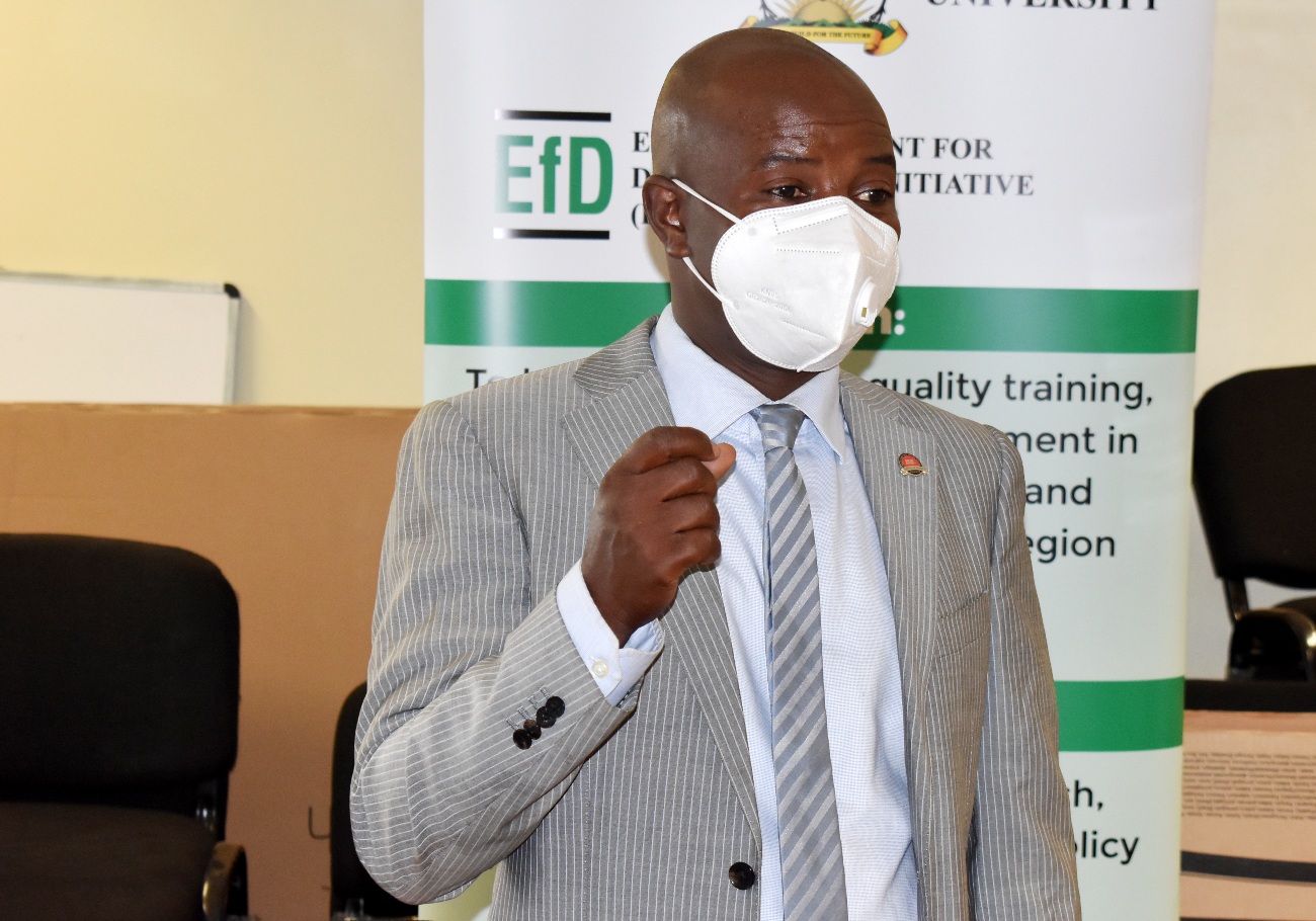 Director EfD-Mak Centre Prof. Edward Bbaale delivers his opening remarks during the SEEA Training facilitated virtually by Dr. Nicholas Kilimani on 28th September 2021, CTF2, Makerere University.