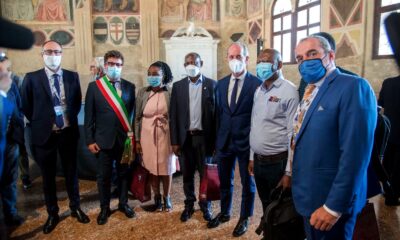 The Vice Chancellor, Prof. Barnabas Nawangwe (4th L) with the Mayor of Padua City and other officials that participated in UNESCO Day, Padua, Italy.