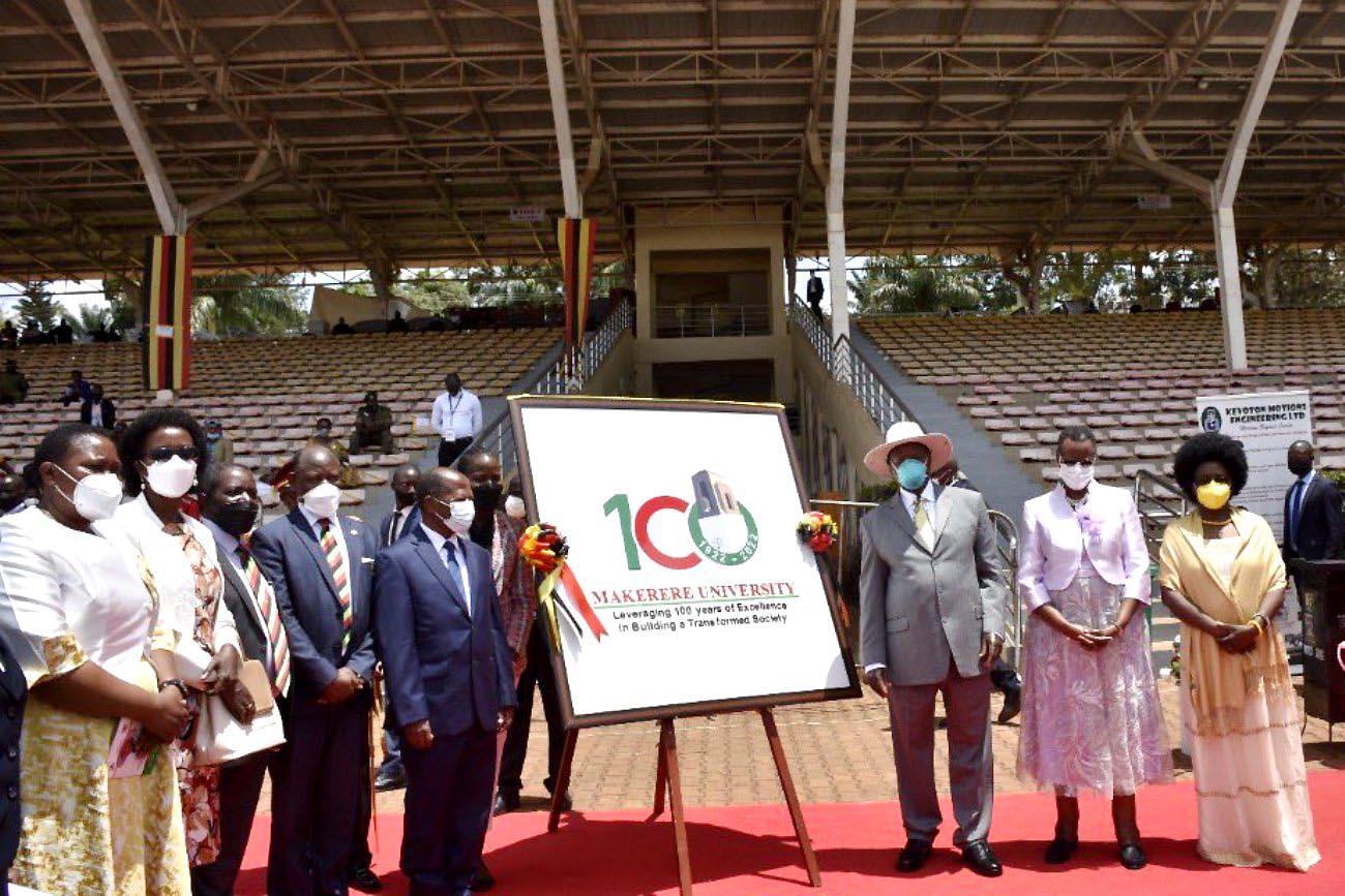 H.E. President Yoweri Kaguta Museveni (3rd R) and First Lady, Mrs. Janet Museveni (2nd R) with Hon. Dr. Monica Musenero (R), Hon. Milly Babirye Babalanda (L), Hon. Dr. John Chrysostom Muyingo (5th L), Mrs. Lorna Magara (2nd L), Prof. Barnabas Nawangwe (4th L), Prof. William Bazeyo (3rd L) and other officials at the Launch of Mak@100 celebrations on 9th October 2021 as part of the 59th Independence Day events at Kololo Independence Grounds.