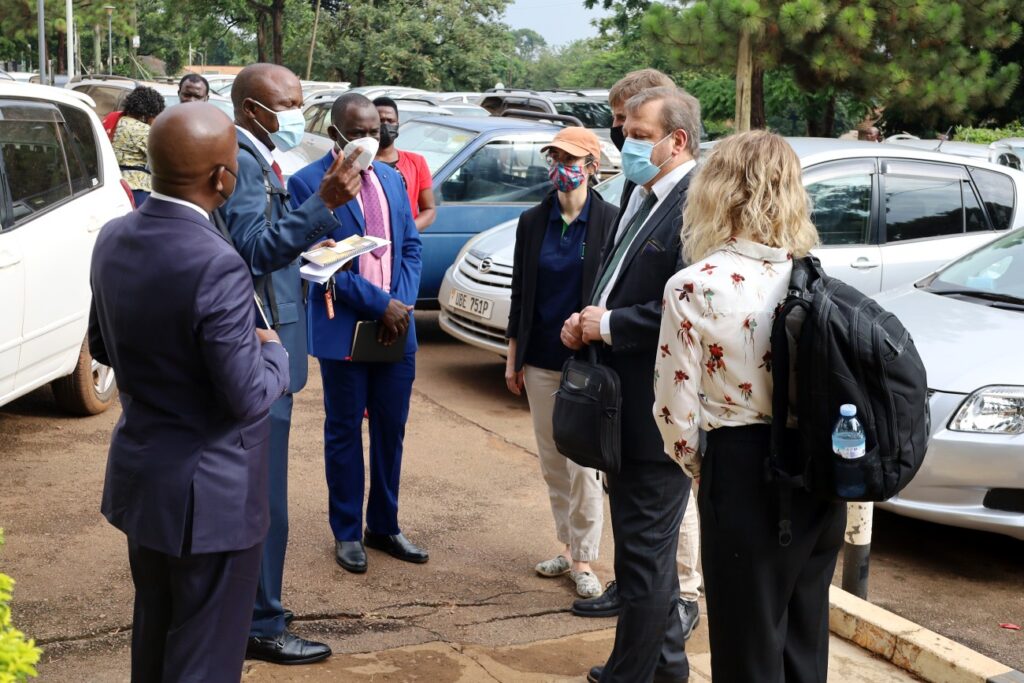 Director EfD Global Network Assoc. Prof. Gunnar Kohlin (2nd R) and his team are received upon arrival at CoBAMS by the Principal-Prof. Eria Hisali (2nd L) and the EfD-Mak Team