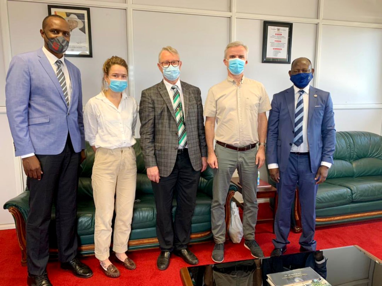 The Vice Chancellor, Prof. Barnabas Nawangwe (R) with Prof. Thorkild Tylleskär (C) and colleagues who included the Mak-UiB Coordinator, Dr. Ronald Semyalo (L) during the meeting on 10th November 2021, CTF1, Makerere University.