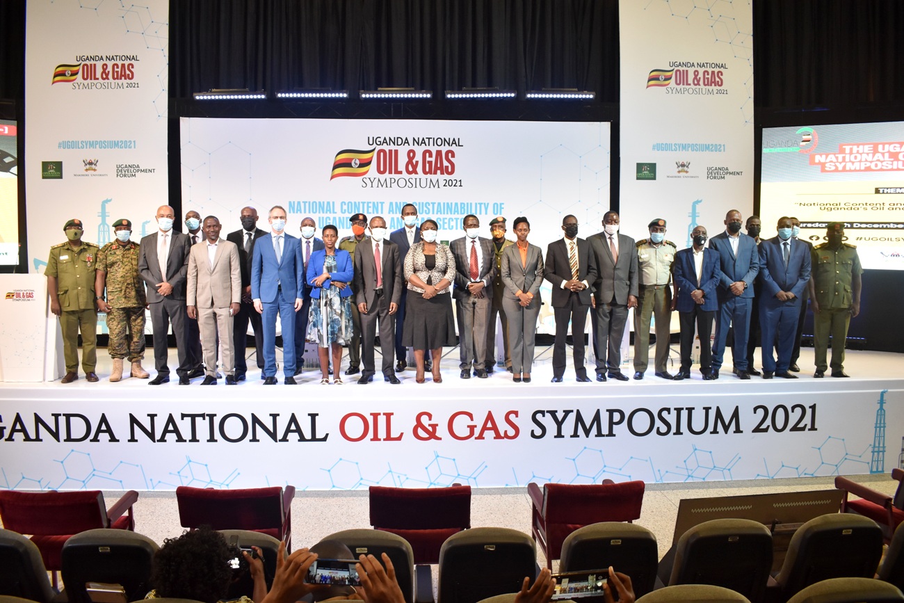 Eng. Irene Batebe and Prof. Eria Hisali (Centre) with other officials and delegates from Ministries, Parliament, OWC and the Private Sector at the 2nd National Oil and Gas Symposium, 9th December 2021, CTF2 Auditorium, Makerere University.