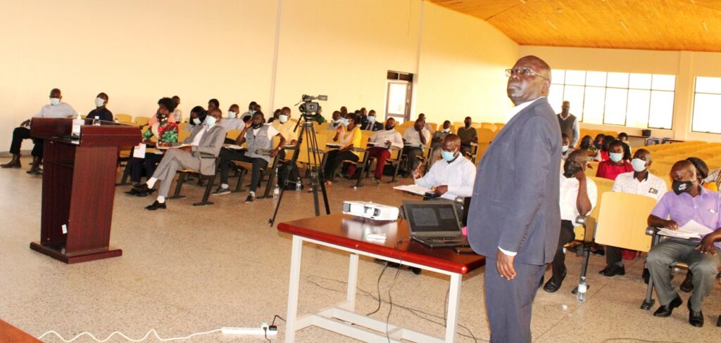 Prof. Robert Kajuba delivering the keynote address.