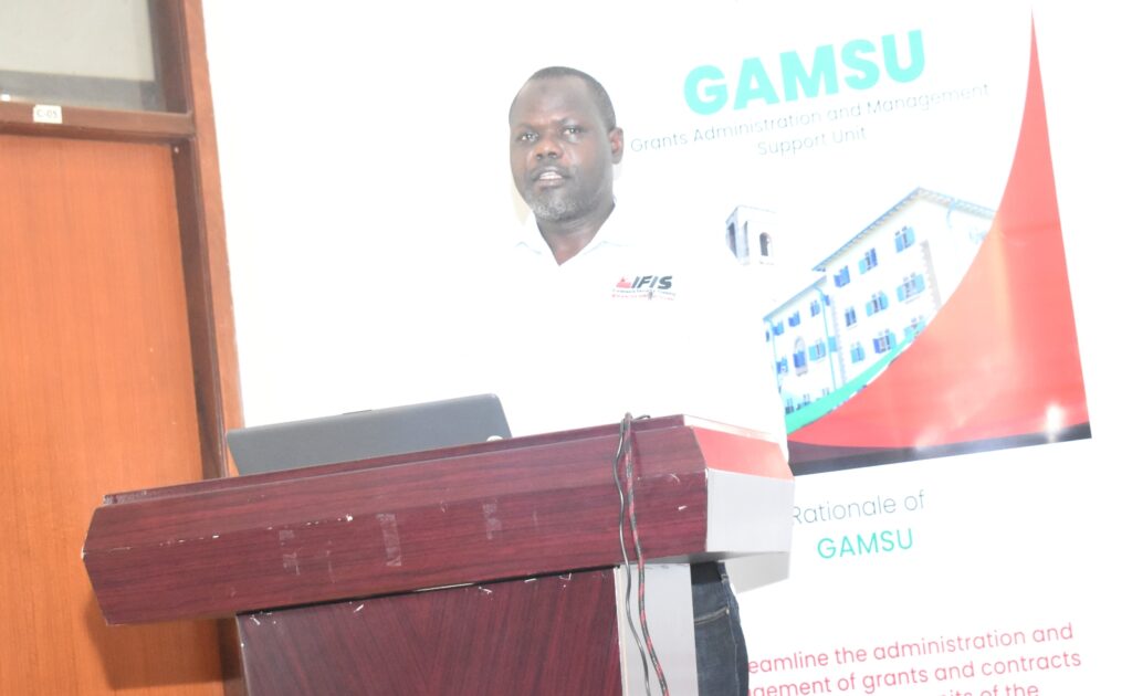 Mr. Yunusu Musisi briefed staff on the GAMSU Website and Database Management System.