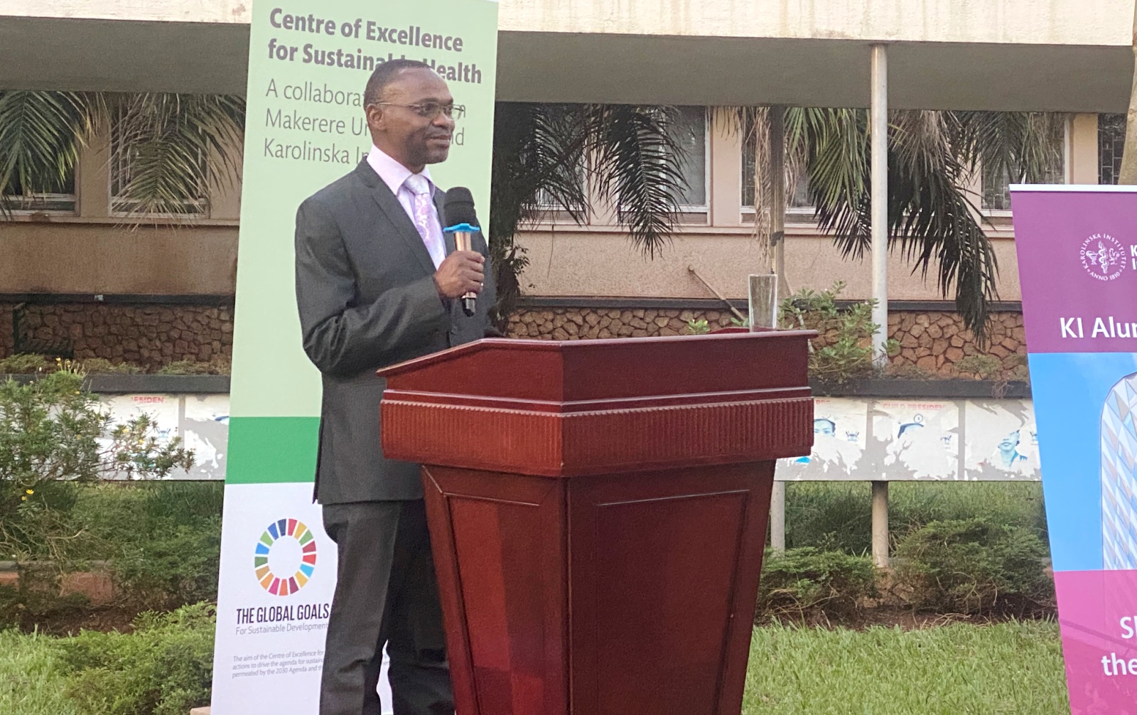 The Deputy Vice Chancellor (Academic Affairs), Prof. Umar Kakumba addresses Staff from Makerere and Karolinska as well as alumni during celebrations to mark strategic partnership between the two institutions which began in 2000 on 5th May 2022, Dean's Gardens, College of Health Sciences (CHS), Makerere University.