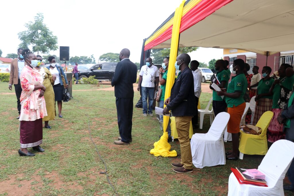 Model Farmers of Kaberekeke Parish, Butebo District together with the AFRISA team members welcome State Ministers to the Benchmarking and Bukedi region Parish Development Model (PDM) planning meeting held at St. Paul High School, Petete, Butebo District on 22nd June, 2022.