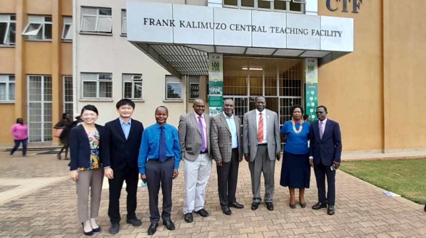 The Ag. DVCFA-Prof. Tonny Oyana (3rd R) and Head of the JKUAT-JICA delegation-Prof. Robert Kinyua (4th R) with R-L: Prof. Mukadasi Buyinza, Ms. Martha Muwanguzi, Prof. Daniel Sila, Prof. Stephen Kimani, Associate Professor Shohei Aoki and Ms. Mai Toda Nakano after the visit on 5th July 2022, Makerere University.