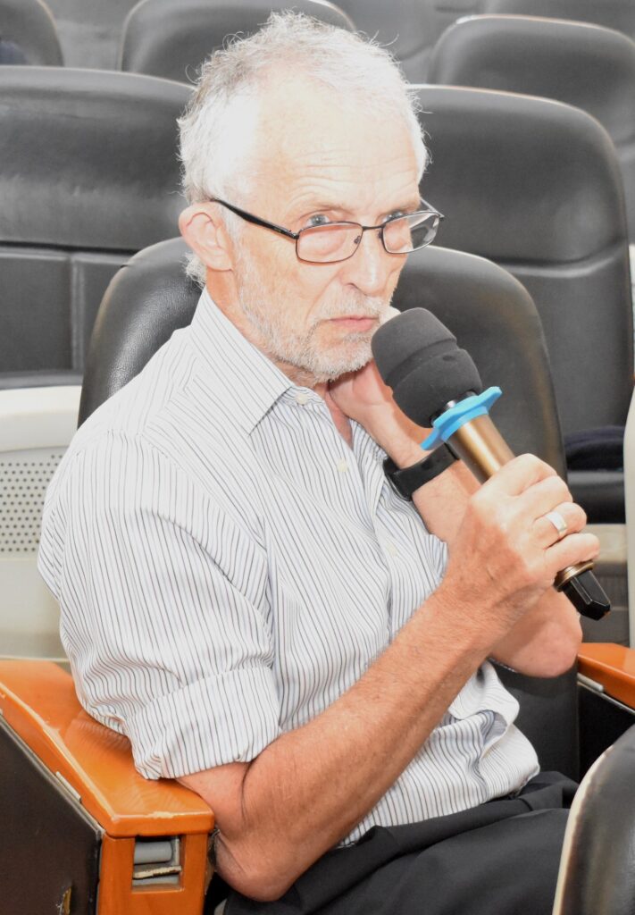 Martin Fowler, Senior Agriculture Advisor at USAID Uganda commenting on the policy briefs.