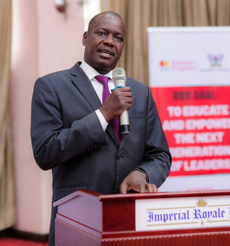 The Chief Guest, Rt. Hon. Daniel Fred Kidega addressing guests at the ceremony.