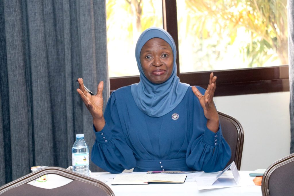 Ms. Friday Madinah, a Senior Youth Officer from the Ministry of Gender, Labour, and Social Development speaking at the event.