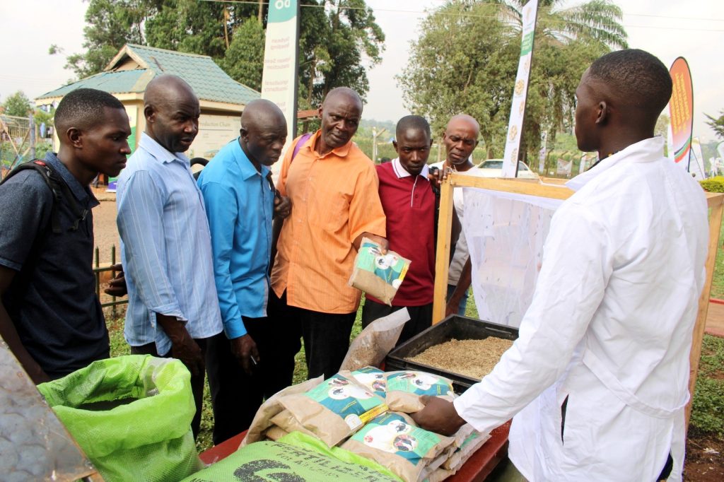 A CAES student providing details about the project on transforming municipal waste into industrial raw materials. 29th Source of the Nile National Agricultural Show, Jinja, Uganda. 4th-13th August 2023.