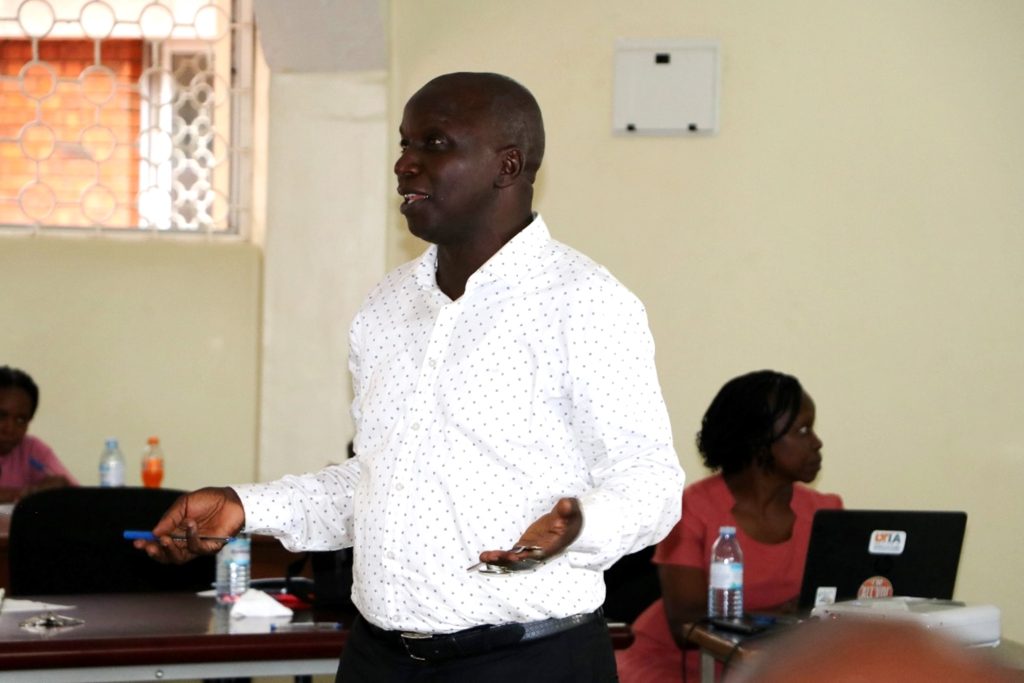 Mr. Kibirige Ponsiano shared the experiences from the Industry. Career Guidance Session for Finalists, 5th April 2024, the Centre for Biosecurity and Global Health (CEBIGH), College of Veterinary Medicine, Animal Resources and Biosecurity (CoVAB), Makerere University, Kampala Uganda, East Africa.