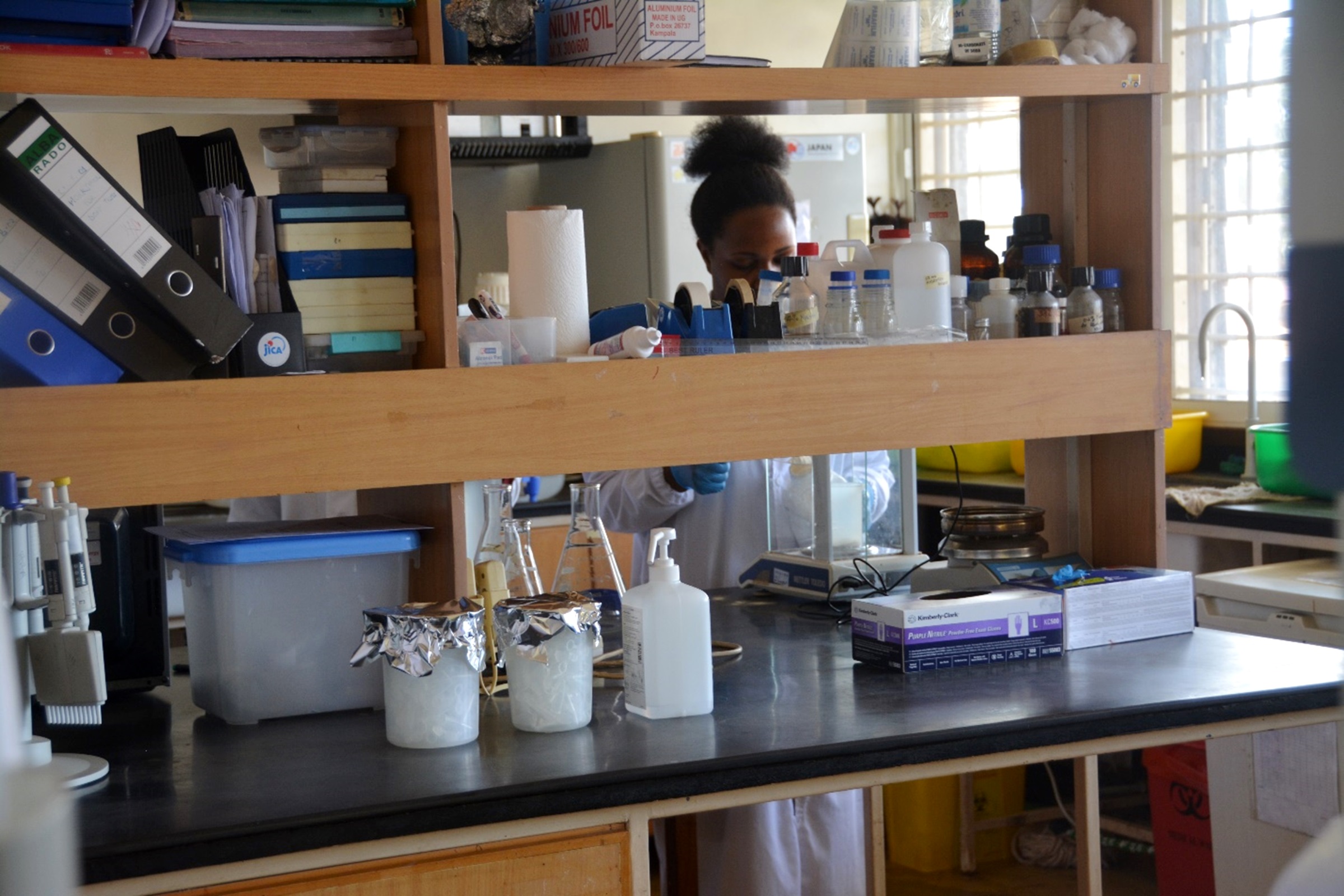 A female user inside one of the Labs at CoVAB. College of Veterinary Medicine, Animal Resources and Biosecurity, Makerere University, Kampala Uganda.