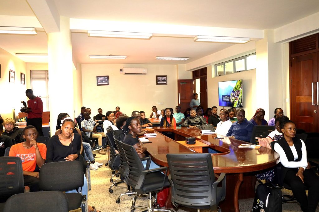 Dr. Sarah Bimbona, the Director of the Entrepreneurship Centre (standing rear) during the session. Entrepreneurship Centre at the College of Business and Management Sciences (CoBAMS), Makerere University, Kampala Uganda, East Africa tutorial session to help students refine their business pitching skills, 22nd August 2024.