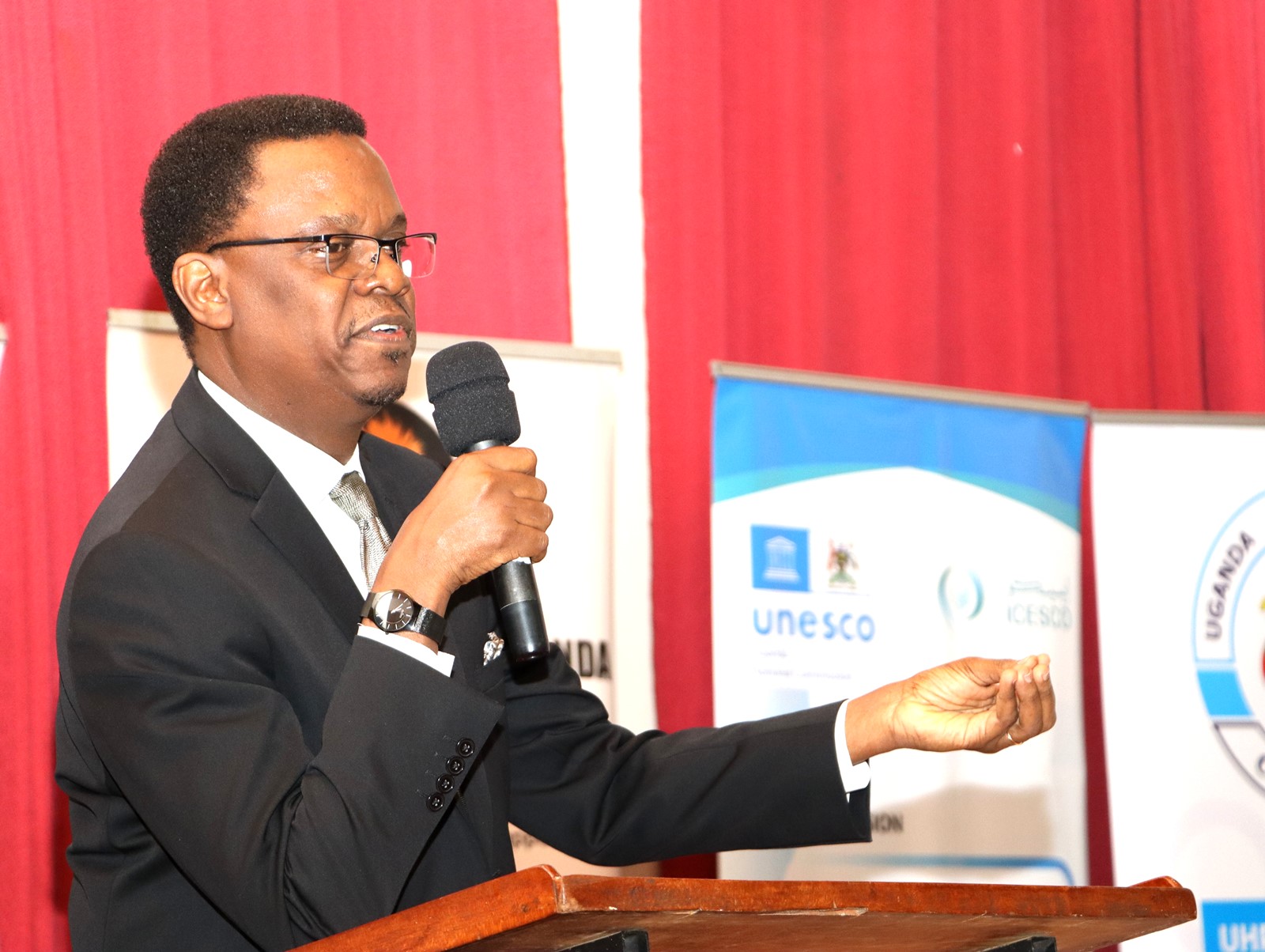 Paul Ekoju representing the Minister of ICT and National Guidance. Uganda Media Sector Working Group in collaboration with Makerere University Department of Journalism and Communication, CIPESA, Oslo Metropolitan University, the Uganda Human Rights Commission, the African Centre for Media Excellence, UNESCO, the Uganda Media Council, and Media Focus on Africa commemorating World Press Freedom Day, global theme “Defending the Truth in an Age of Polarization and Distrust”, 6th May 2025, CEDAT Conference Hall, Kampala, East Africa.