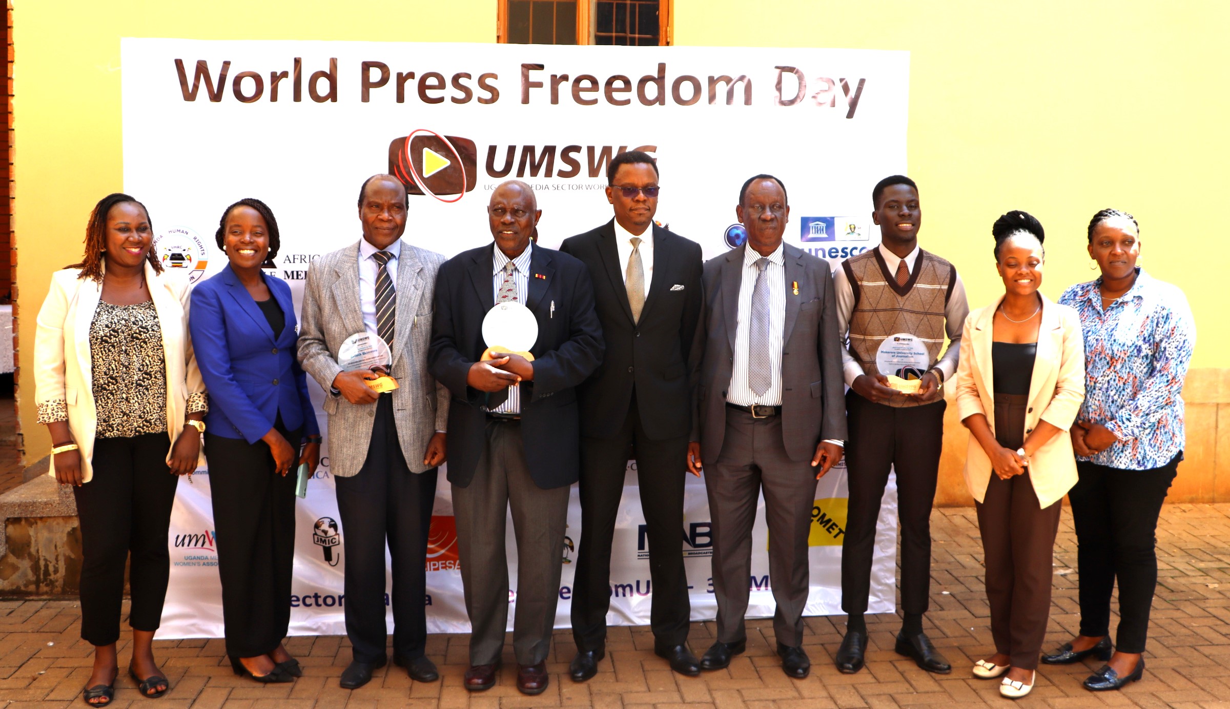 Photo moment some organisers, Chief Guest and award winners. Uganda Media Sector Working Group in collaboration with Makerere University Department of Journalism and Communication, CIPESA, Oslo Metropolitan University, the Uganda Human Rights Commission, the African Centre for Media Excellence, UNESCO, the Uganda Media Council, and Media Focus on Africa commemorating World Press Freedom Day, global theme “Defending the Truth in an Age of Polarization and Distrust”, 6th May 2025, CEDAT Conference Hall, Kampala, East Africa.