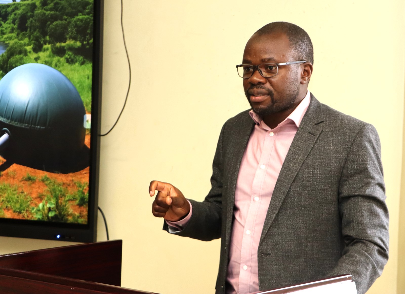 Assoc. Prof. Mike Ibrahim Okumu officially opening the workshop. Environment for Development (EfD) initiative at Makerere University inception workshop for two-year research project aimed at studying energy demand and efficiency among Ugandan households and small and medium enterprises (SMEs), supported by a $30,000 grant from the Carnegie Corporation under the CECAP program, 14th May 2025, EfD Conference Room, Yusuf Lule Central Teaching Facility, Makerere University, Kampala Uganda, East Africa.