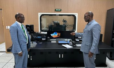 The Vice Chancellor, Prof. Barnabas Nawangwe (L) with Vice Chancellor, Prof. Didas Kayihura (R) at the University of Rwanda Kigali.
