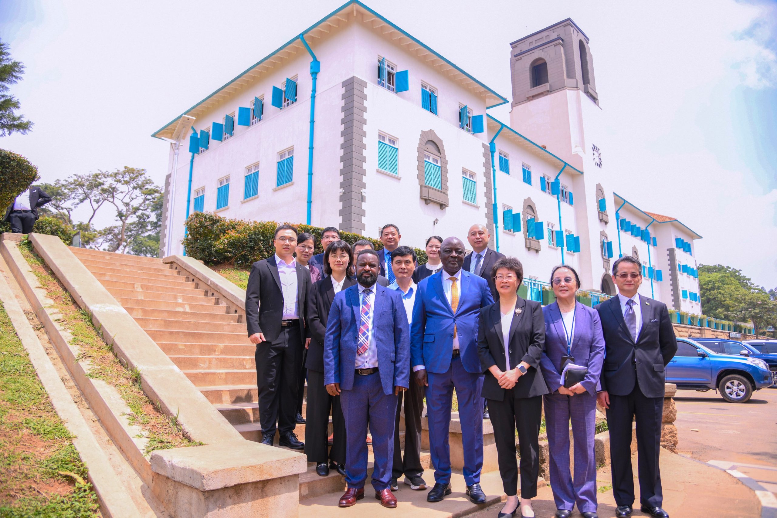 The NAU delegation poses for a group photo outside the Main Building with Hon. Vincent Bamulangaki Ssempijja (Yellow tie) and Assoc. Prof. Robert Wamala (Left) after the MoU signing. Vice Chancellor, Prof. Barnabas Nawangwe signs MoU with Nanjing Agricultural University (NAU), China delegation led by Hon. Vincent Bamulangaki Ssempijja in pursuit of collaborative academic and industry research with a focus on agricultural and environmental sciences, 28th July 2025, Makerere University, Kampala Uganda, East Africa.