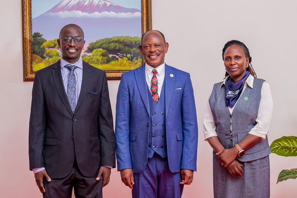 The Vice Chancellor, Prof. Barnabas Nawangwe (C) with the officials from the Makerere University Retirement Benefits Scheme.