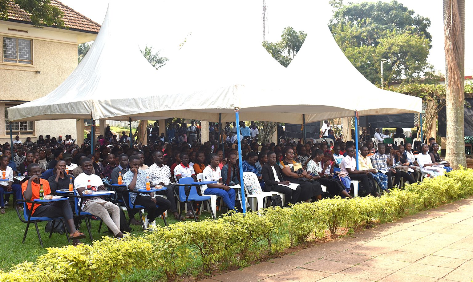 CAES freshers at the orientation ceremony held on 7th August 2025 at the College premises. College of Agricultural and Environmental Sciences (CAES) orientation ceremony to acquaint new students with College structures, academic programmes, services, and, its contribution to the University’s core functions, 7th August 2025, School of Agricultural Sciences (SAS) Gardens, Makerere University, Kampala Uganda, East Africa.