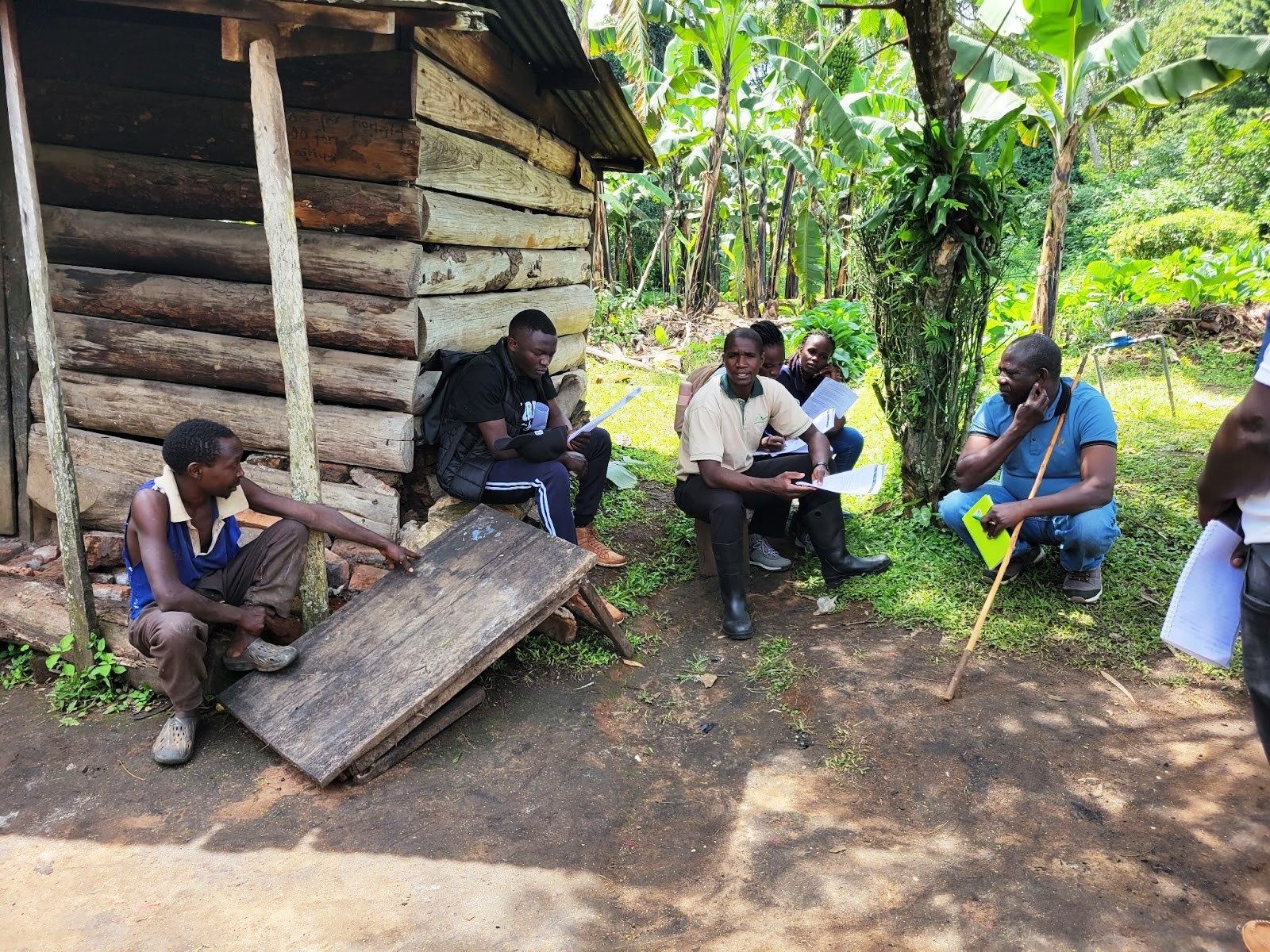 Students interviewing homesteads living near the boundaries of the Kibale Forest National Park. DAAD-funded project course conducted under the collaborative partnership between Makerere University, Kampala Uganda, East Africa and Rhein-Waal University of Applied Sciences (Germany), emphasizing sustainability, conservation, and community engagement, annual field course, 26th May to 3rd June 2025, Makerere University Biological Field Station (MUBFS), Kibale National Park.