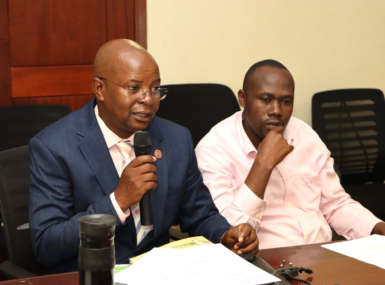 Prof. Edward Bbaale during the introductions. Two-day high-level training for 40 Ugandan government officials on biodiversity conservation, community-based natural resource management, and economic valuation of national parks Organized by EfD Uganda, 20th-21st August 2025, Makerere University, Kampala Uganda, East Africa.
