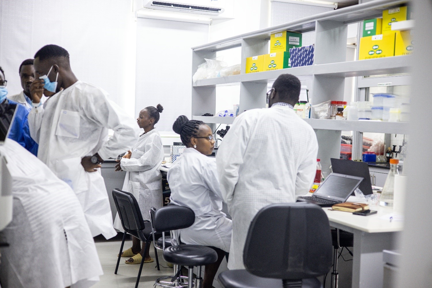 Male and female users in the RTC Lab. Prof. Barnabas Nawangwe, officially inaugurates newly upgraded Research Centre for Tropical Diseases and Vector Control (RTC) Lab at the College of Veterinary Medicine, Animal Resources and Biosecurity (CoVAB), Monitoring of Ticks and Acaricide Resistance in Uganda (MoTAR) project, with support from the Global Alliance for Livestock Veterinary Medicines (GALVmed), 1st August 2025, Makerere University, Kampala Uganda, East Africa.