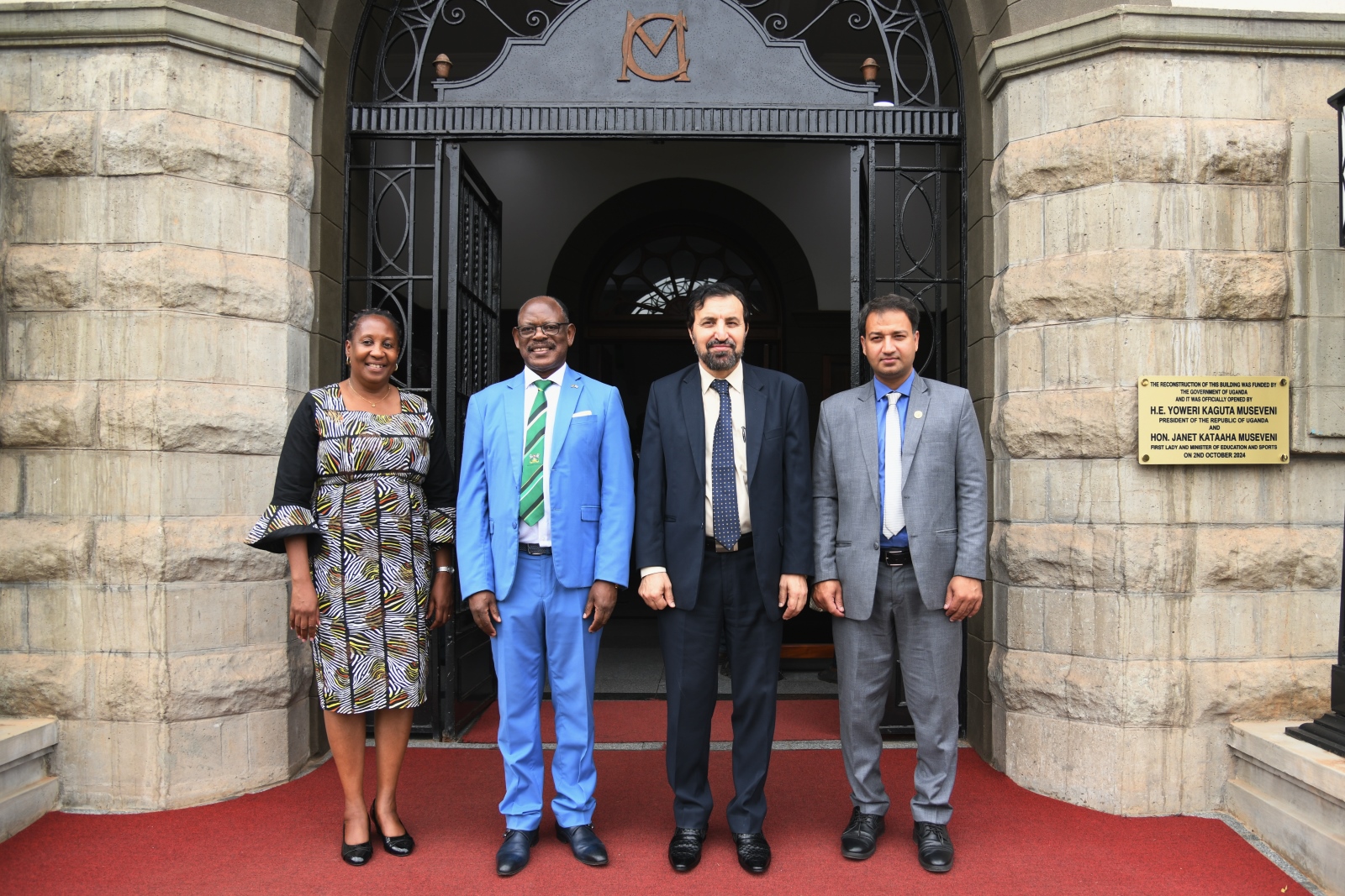 H.E. Muhammad Hassan Wazir (2nd Right) poses for a group photo at the Main Building Entrance with Prof. Barnabas Nawangwe (2nd Left), Dr. Julia Kigozi (Left) and another official. Makerere University hosts the International Conference and Training Workshop on Food Systems Transformation for Climate Actions (ICTW-FSTCA 2025) under the COMSTECH Forum for Environment and Ecosystem Restoration (CFEER). Opening Ceremony, 28th October 2025, Main Building, Kampala Uganda, East Africa.