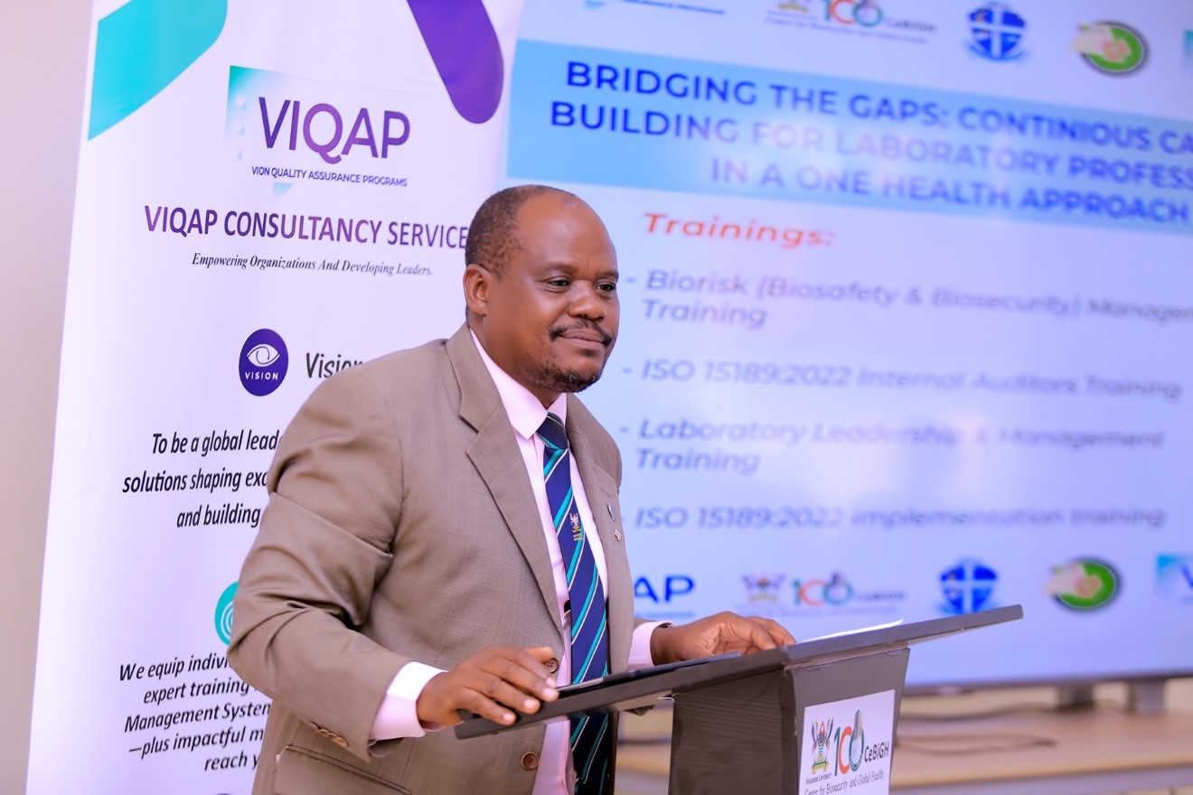 Prof. Lawrence Mugisha addressing the participants at the closing Ceremony. Centre for Biosecurity and Global Health (CeBIGH) and the Department of Biosecurity, Ecosystems and Veterinary Public Health (BEP) in collaboration with VIQAP Consultancy Services, the Uganda Medical Laboratory Technologists Association (UMLTA), the Biosafety and Biosecurity Association of Uganda (BBAU), and the Uganda National Health Laboratories and Diagnostic Services, conducted a three-day Biorisk Management (Biosafety and Biosecurity) training, 20th to 22nd October 2025 at COVAB, Makerere University, Kampala Uganda, East Africa.