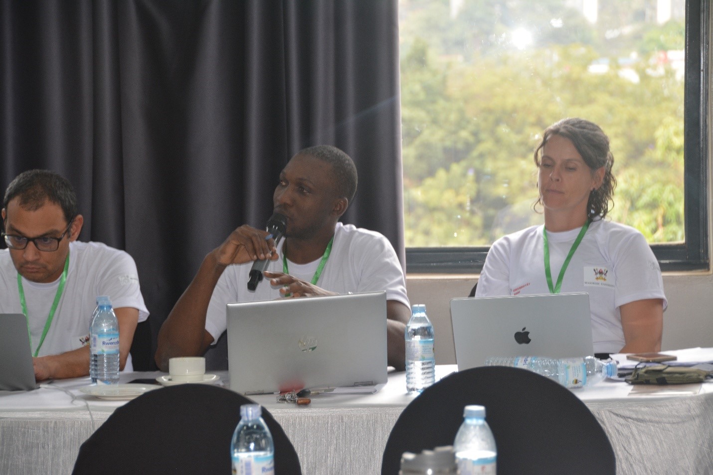 Participants contribute to the discussion. Makerere University’s College of Veterinary Medicine, Animal Resources and Biosecurity (CoVAB) inaugurates Tracking Trails project, an ambitious, transnational research initiative that aims to expose the spatiotemporal dynamics of free-roaming dogs and their epidemiological implications, particularly concerning rabies, with expertise from Uganda, Chad, India, Indonesia, and Switzerland, exemplifying an ideal One Health model. 16th October 2025, Fairway Hotel, Kampala Uganda, East Africa.