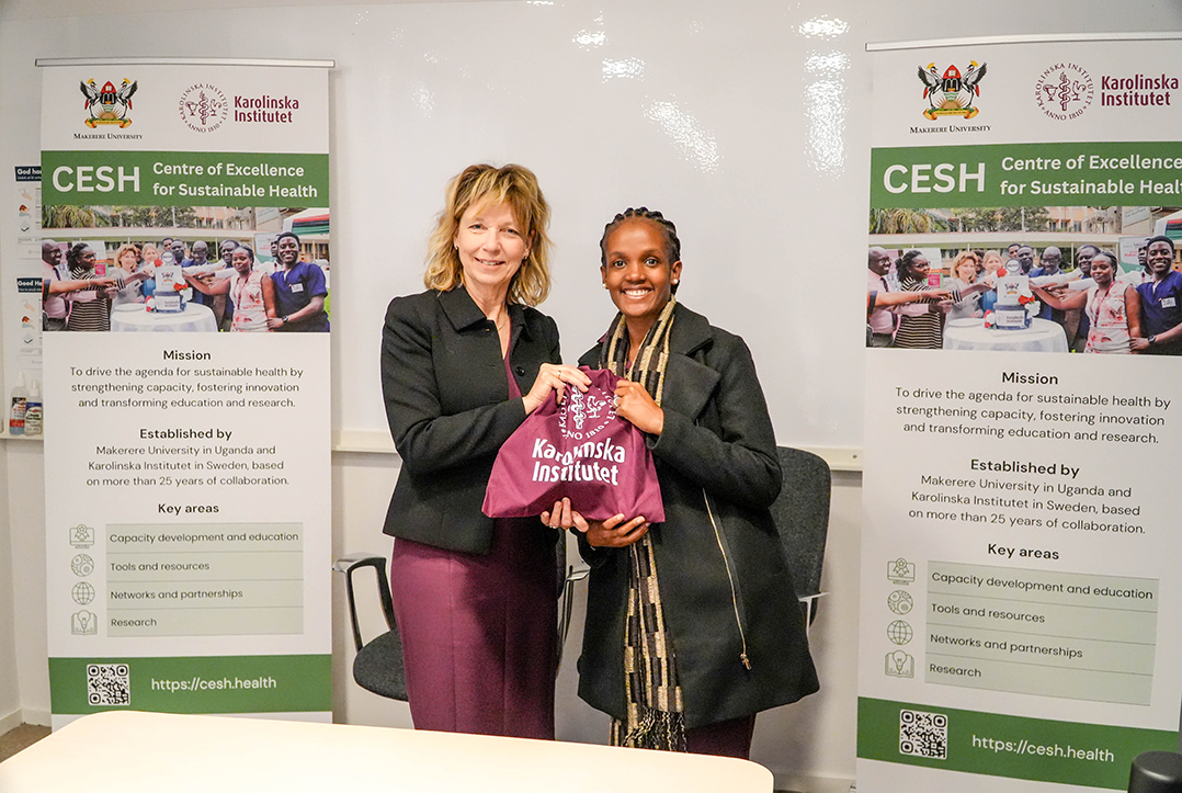 MakSPH Partnership Officer Ms. Brenda Wagaba Mugarura receives a souvenir from Prof. Annika Östman Wernerson, president of Karolinska Institutet, in Stockholm, Sweden. Photo by Kseniya Hartvigsson. Makerere University and Karolinska Institutet (KI-Mak) marked 25 years of collaboration on Oct. 15, 2025, with a hybrid forum on research equity, highlighting lessons for universities striving toward fair and sustainable global partnerships. The event, part of the Global Conversations on Sustainable Health, explored the theme, “Exploring Power Dynamics & Equity in Partnerships.”