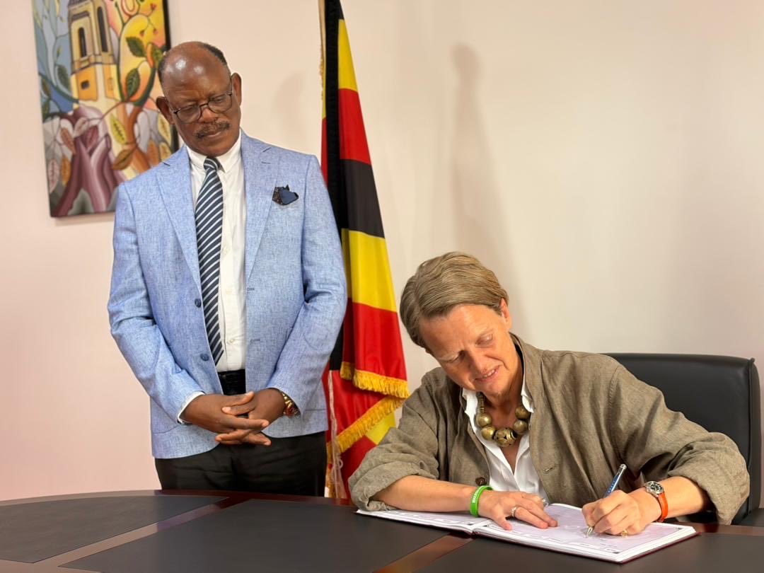 Ms. Louise Haxthausen signs the Vice Chancellor's Visitors' Book. Officials from the UNESCO Antenna Office in Uganda led by the Regional Director of the UNESCO Regional Office for Eastern Africa, Ms. Louise Haxthausen courtesy visit to the Vice-Chancellor of Makerere University, 30th October 2025, Kampala Uganda, East Africa.