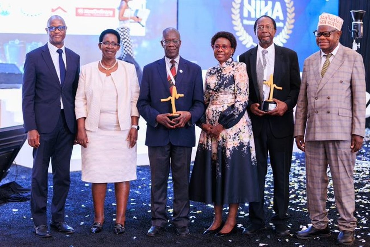 Hon. Dr. Jane Ruth Aceng and Dr. Diana Atwine with Professors Moses Galukande (Left), Nelson Sewankambo (3rd Left), David Serwadda (2nd Right) and another official. Staff from the Makerere University College of Health Sciences (MakCHS) recognised for their contribution to the health sector in Uganda and beyond during 6th edition of the Heroes in Health Awards (HIHA) held 14th November 2025 during the Africa Health Summit at Kololo Ceremonial Grounds, Kampala Uganda, East Africa.